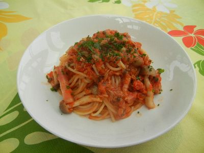 しめじとベーコンのツナトマトソースパスタ