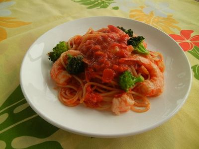 海老のトマトソースパスタ